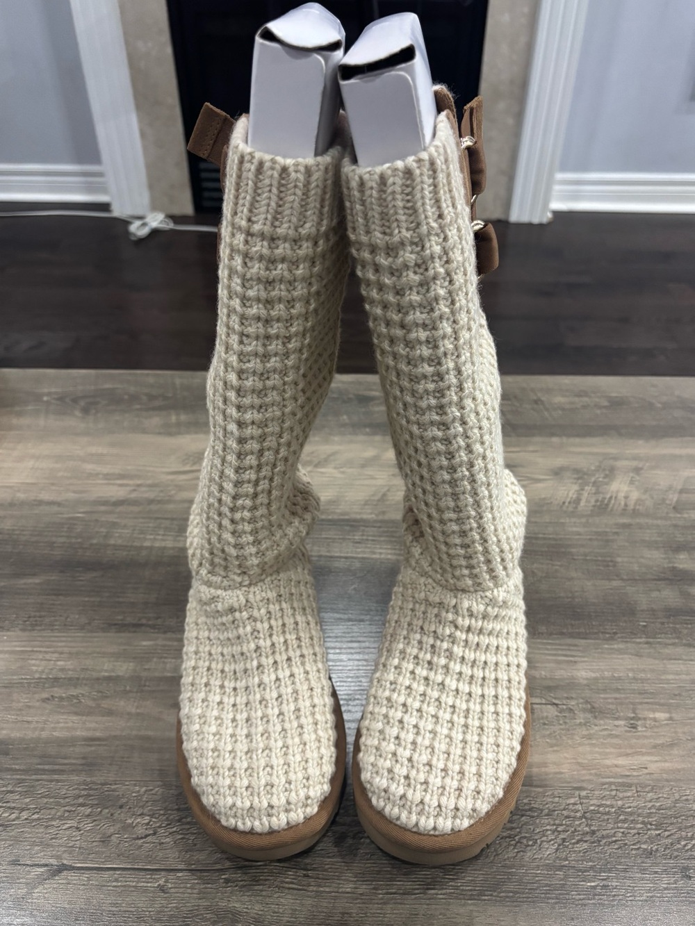 BNIB UGG Classic Solene Tall Convertible Boots - US 5 - Picture 4 of 10